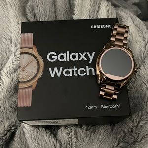 Watches. Samsung/Michael Kors